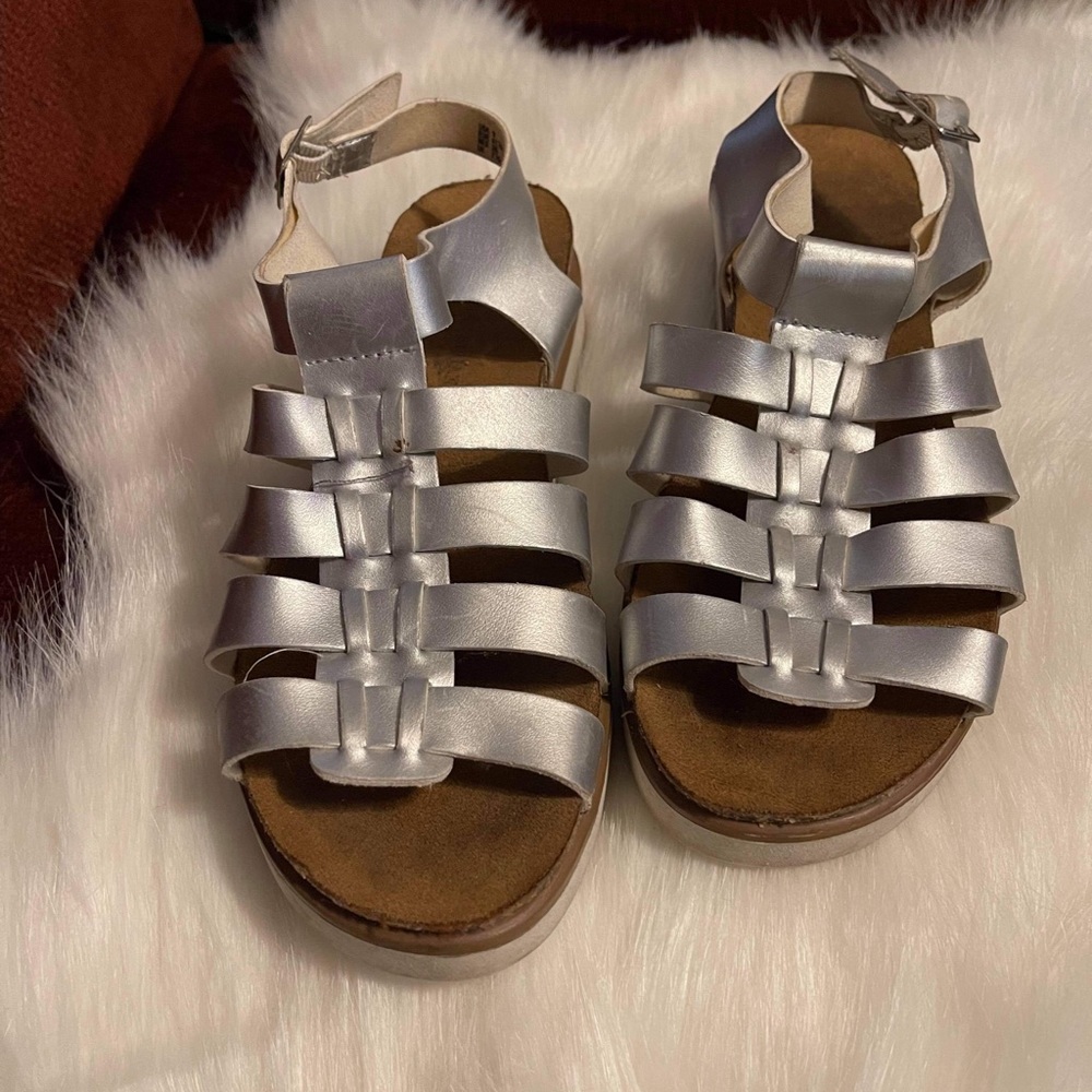 Sandals gray women’s size 8.5 or 9